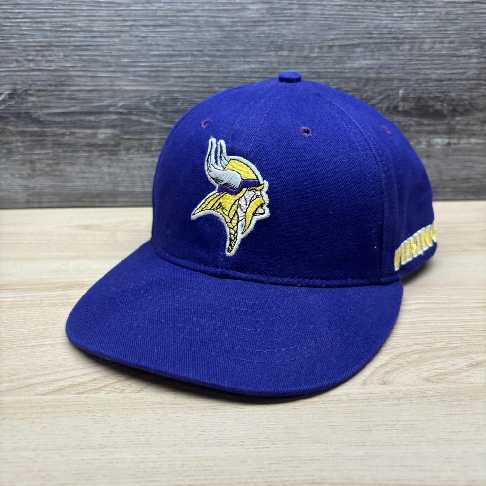 Vintage Minnesota Vikings Hat Cap Snap Back Purple NFL Football Logo Athletic